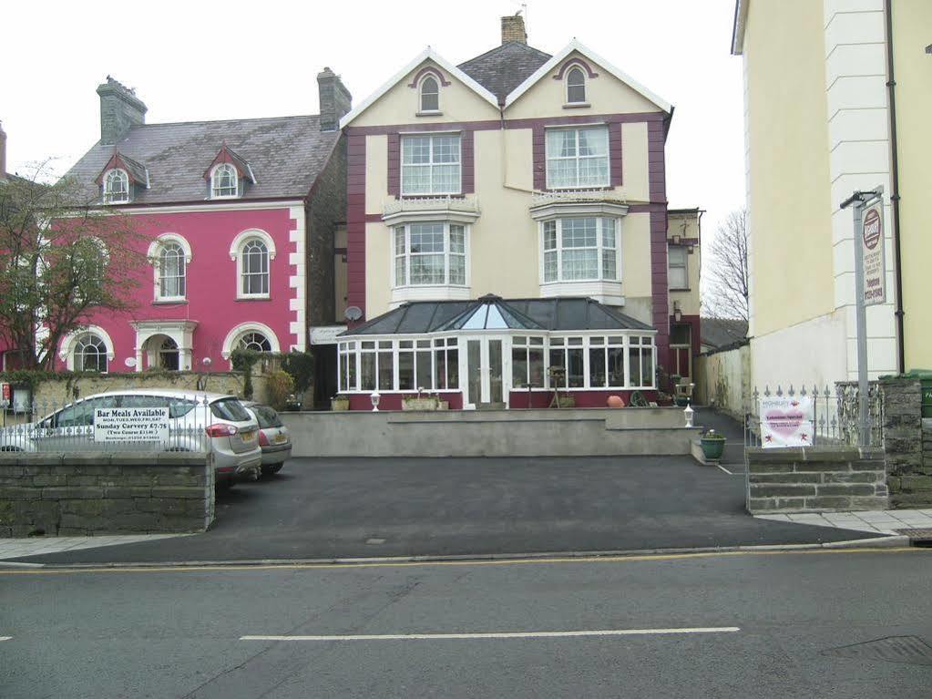 Highbury Hotel Cardigan Exterior photo
